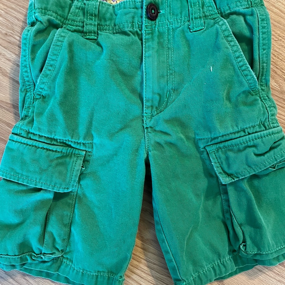 Mini Boden Green Shorts Size 5Y